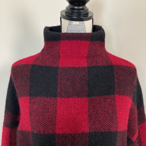Tahari Women’s Red Black Plaid Square Turtleneck Wool Long Sleeves Sweater - Picture 2 of 5